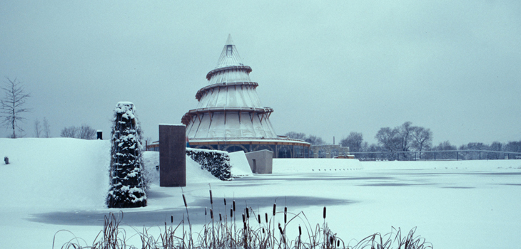 Jahrtausenturm im Elbauenpark im Winter (Foto: Ulrich Arendt / OvGU Magdeburg)